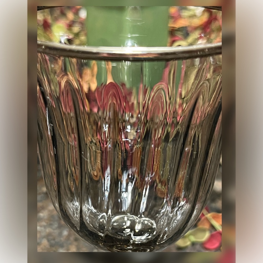 Luminarc?-Set of Four Optic Swirl Platinum Rimmed Smokey Iridescent Wine Glasses - Picture 3 of 5